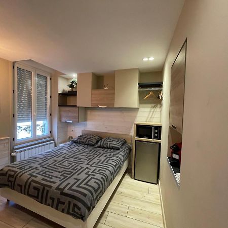 Rdc 1 - Chambre Meublee Au Coeur Du Centre Ville De Montluçon المظهر الخارجي الصورة