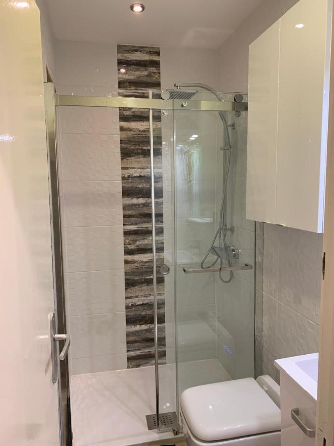 Rdc 1 - Chambre Meublee Au Coeur Du Centre Ville De Montluçon المظهر الخارجي الصورة