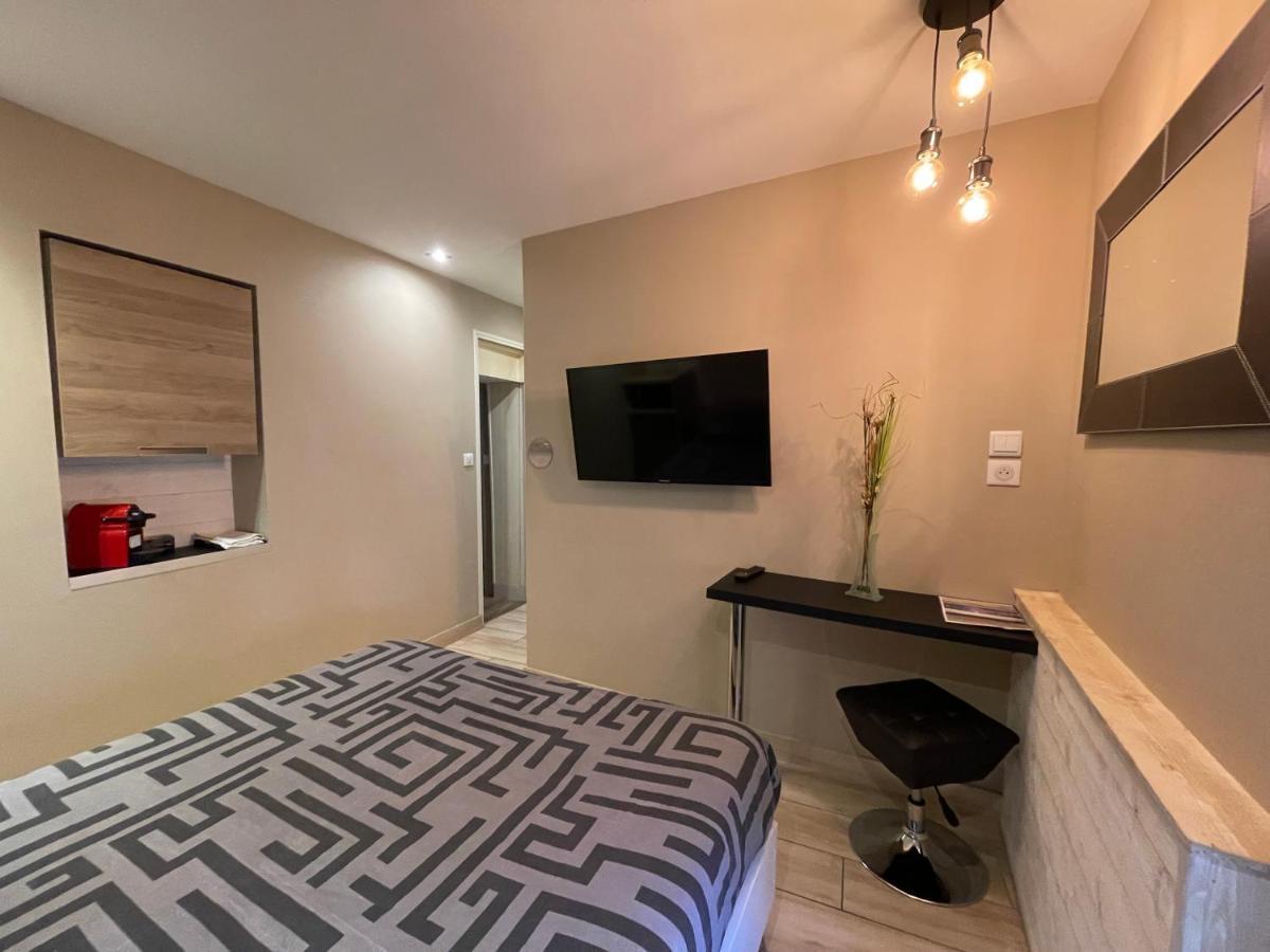Rdc 1 - Chambre Meublee Au Coeur Du Centre Ville De Montluçon المظهر الخارجي الصورة