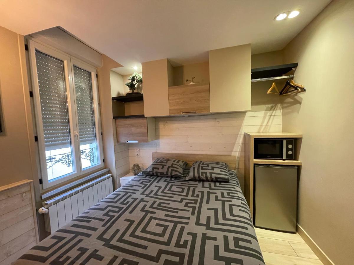 Rdc 1 - Chambre Meublee Au Coeur Du Centre Ville De Montluçon المظهر الخارجي الصورة